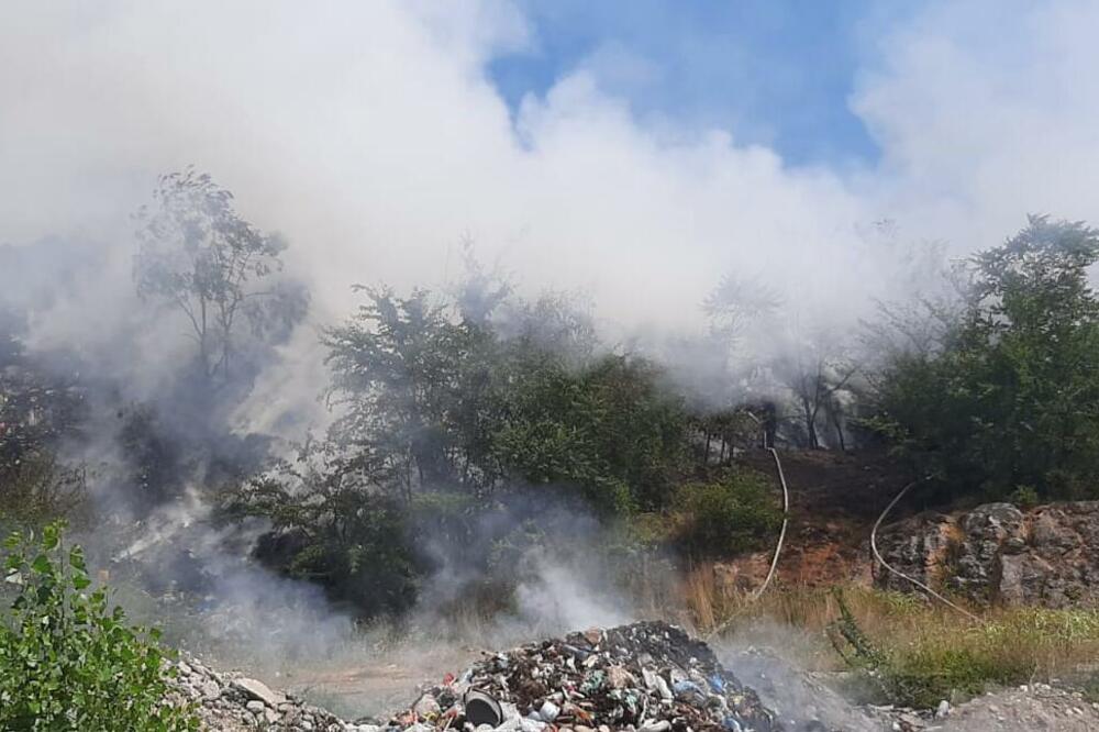 RAZBUKTAVAJU SE POŽARI U CRNOJ GORI: Najkritičnije je u Nacionalnim parkovima