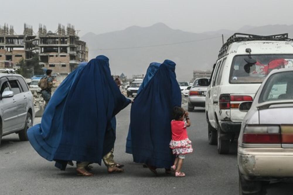 Avganistanke na ulici