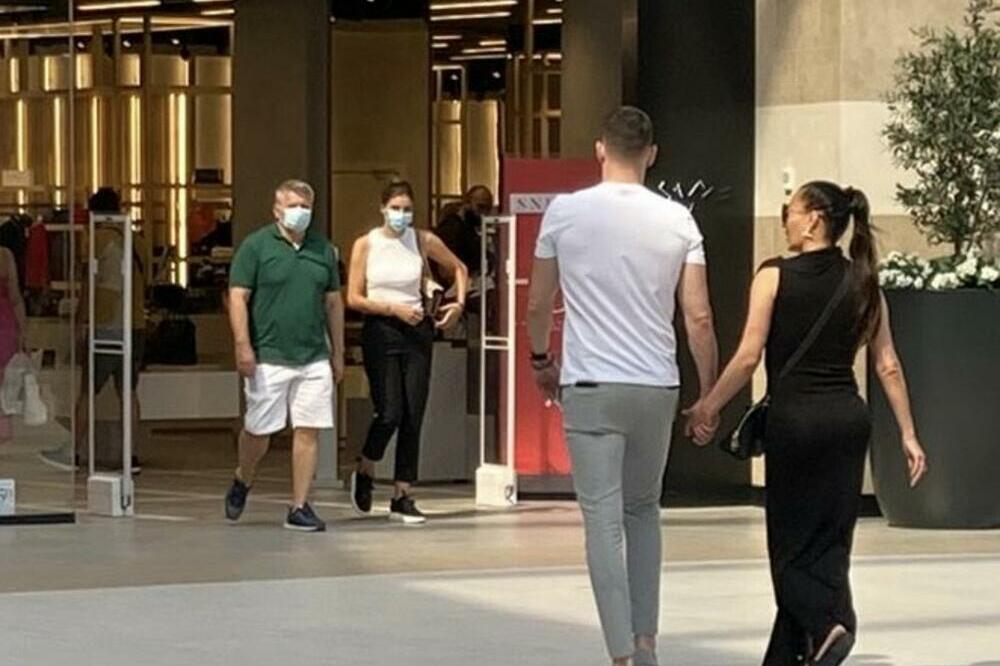 PAPARACO! CECA I BOGDAN BIRAJU STVARI ZA ZAJEDNIČKI ŽIVOT: Par uhvaćen u tržnom centru,sve vreme se držali za ruke!