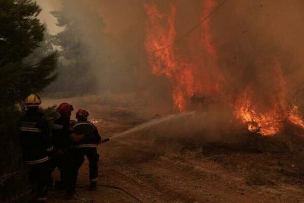 NOVI ŠOK ZA GRČKU: Pronađeni kanisteri sa benzinom, sve je ISPLANIRANO?