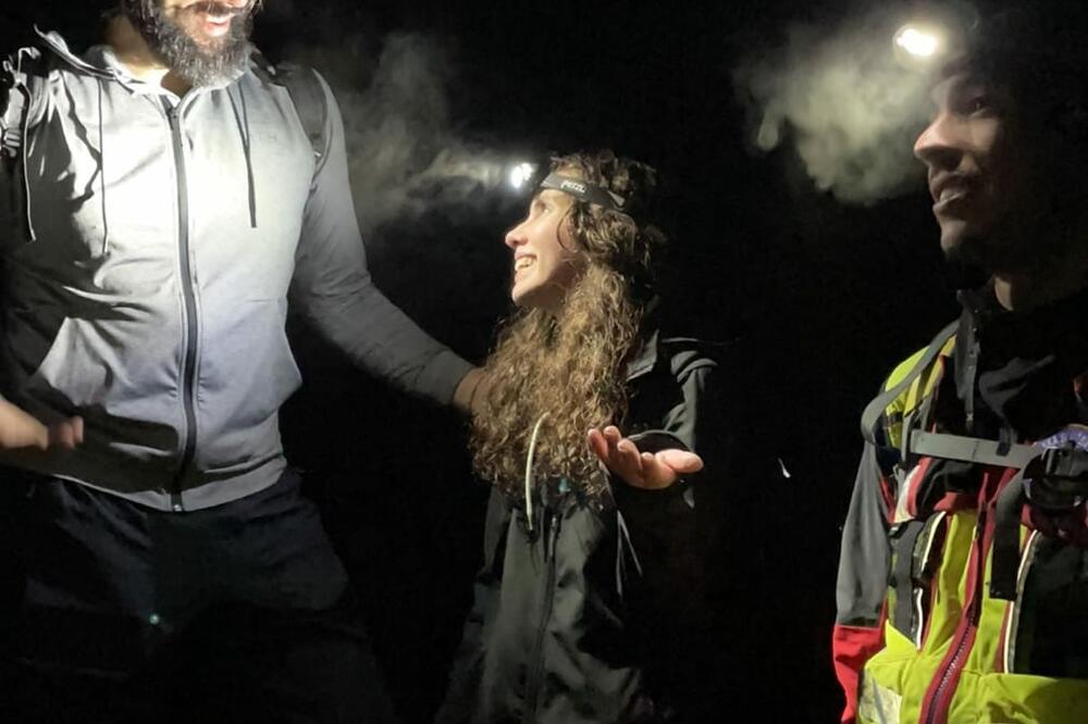 SJAJNA AKCIJA PRIPADNIKA GORSKE SLUŽBE SPASAVANJA: Pronašli izgubljene Beograđane u reonu Crvene grede (FOTO)