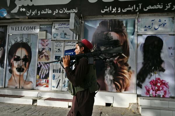 SAD: Moguće da je bilo i drugih žrtava u napadu dronom na ekstremiste u Kabulu!