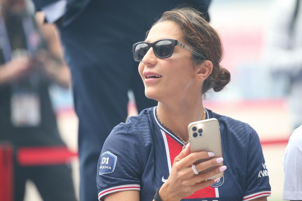 PREŽIVELA JE HOROR I PAKAO: Jednoj od NAJUTICAJNIJIH ŽENA sveta su TALIBANI UBILI OCA i njena priča se ČITA U DAHU!