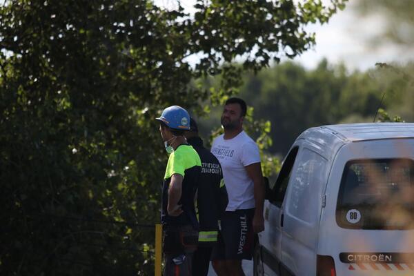 POŽAR U MAJDANPEKU: Žena (68) zbog teških opekotina prebačena za Beograd, stan izgoreo u potpunosti!