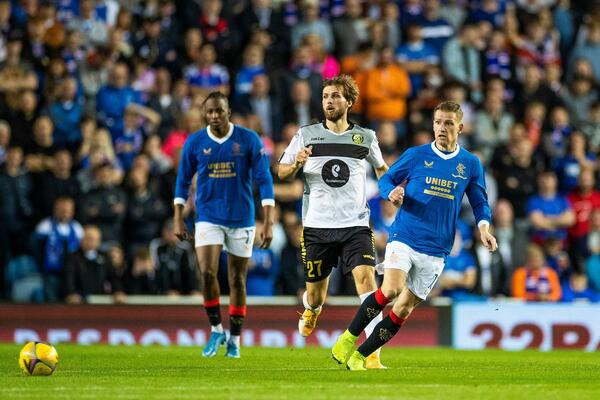 RENDŽERS POBEDIO SA IGRAČEM MANJE: Olimpijakos ubedljiv u Atini (FOTO)