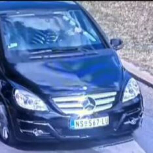 MERCEDES OBAVESTIO VLASNIKE O PROBLEMU NA VOZILIMA: Obratite pažnju