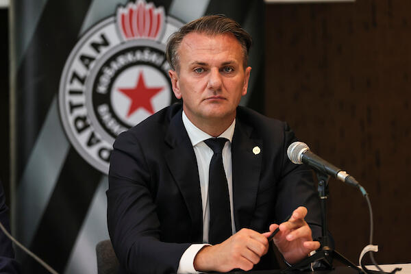 OSTOJA MIJAILOVIĆ UPOZORIO: Partizan neće igrati u privatizovanoj ligi!