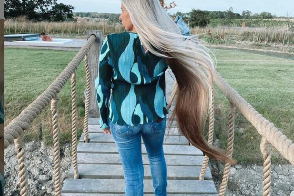 KAD JE VIDE LJUDI OSTAJU BEZ DAHA: Nije kratila kosu 10 godina, a sada dobija OVE PONUDE (FOTO)