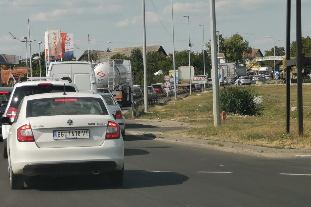 PUTEVI SRBIJE PREPORUČUJU OPEZNU VOŽNJU: Evo kakvo je STANJE NA PUTEVIMA