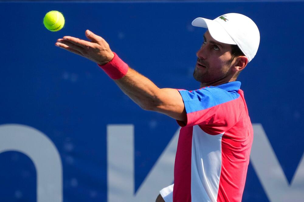 ĐOKOVIĆ STIGAO U NJUJORK: Novak se vredno priprema za predstojeći Grend Slem (FOTO)