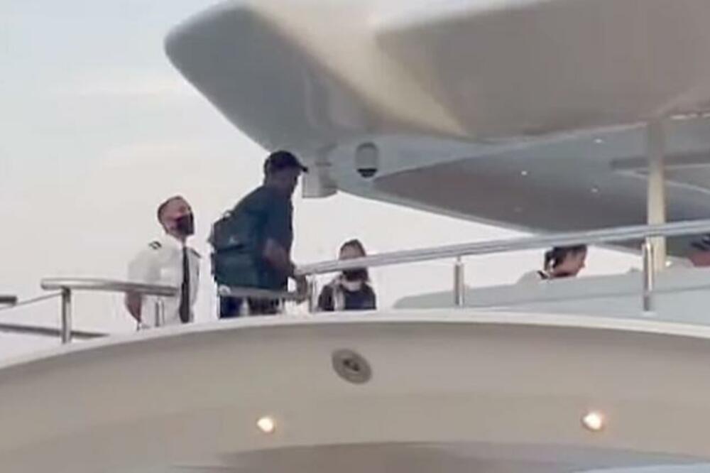MAJKL DŽORDAN NA JADRANSKOM LETOVANJU! NBA ZVEZDA USNIMLJENA NA JAHTI U HRVATSKOJ!