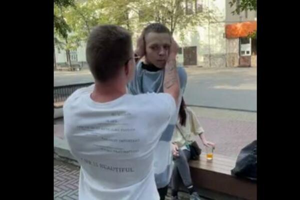 NEKOME ĆE DA BUDE MUKA, A NEKO ĆE DA BUDE ODUŠEVLJEN kad vidi šta ovaj Rus RADI SA GLAVOM (VIDEO)