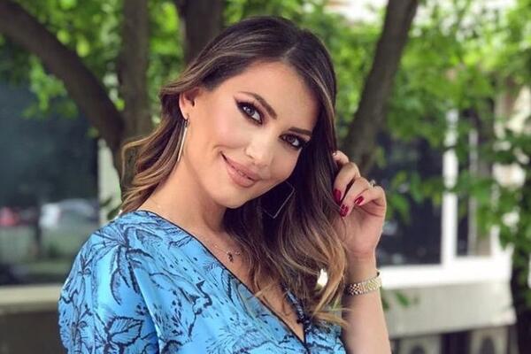 NAŠA VODITELJKA PROŠLA KROZ AGONIJU NAKON POROĐAJA! "7 DANA NISAM SMELA DA DODIRNEM SINA"!