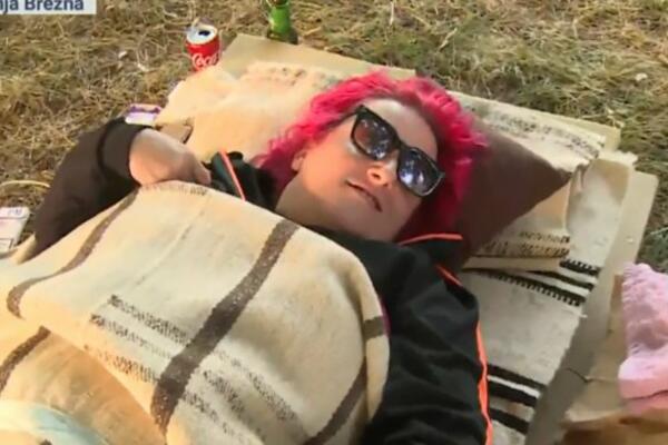 TROJE SE JOŠ UVEK BORE ZA NAGRADU: U Crnoj Gori oboren rekord u izležavanju!