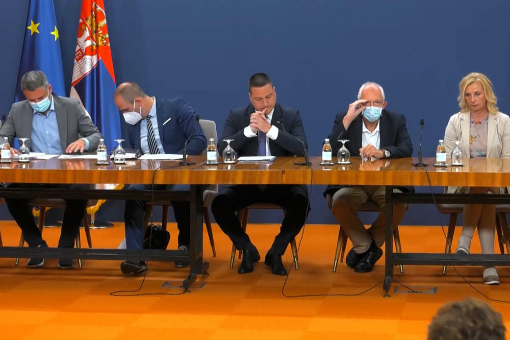 ZAVRŠENA SEDNICA KRIZNOG ŠTABA! Doneta odluka o RADU ŠKOLA, uvode se TRI modela!