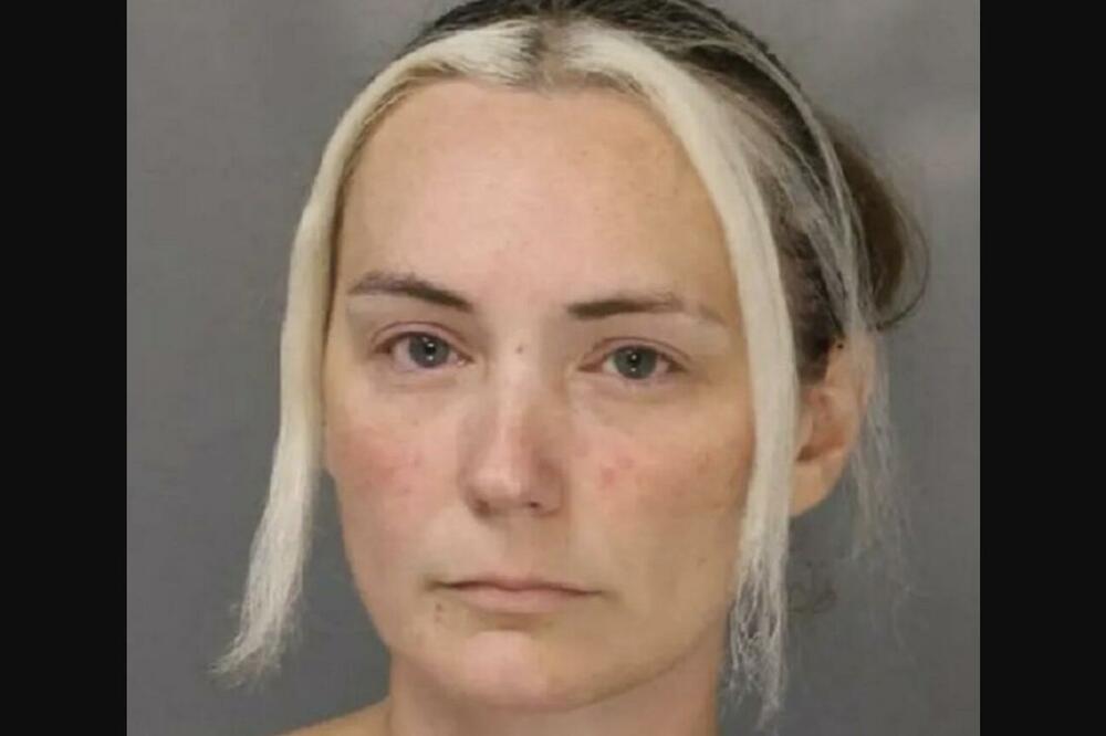 NASTAVNICA (38) UHVAĆENA U AUTU SA UČENIKOM (14): Kada je došla policija, odlučila se na HOROR POTEZ