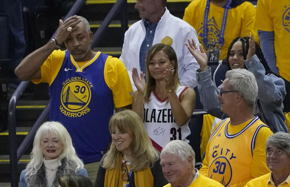 Del Kari, Sonja Kari, Del i Sonja Kari