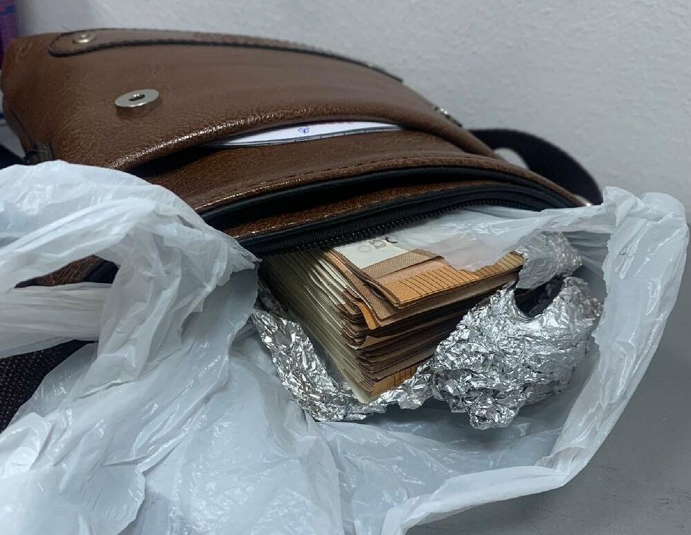 Zaplena novca, Novac