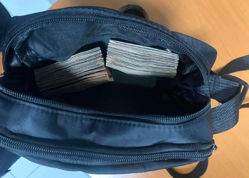 Zaplena novca, Novac