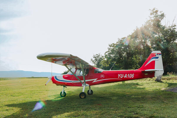 PRONAĐEN SRUŠENI AVION NA BRAČU: Poznato stanje putnika i pilota!