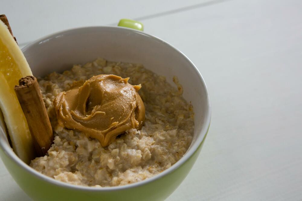 SRBI SE DAVE U OVOM NAMAZU, A NIKO NE ZNA KOLIKO JE ZDRAV: Samo 40 GRAMA dnevno SMANJUJE KRVNI PRITISAK