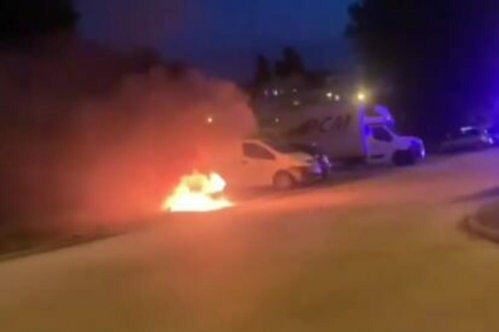 GORI AUTOMOBIL U NOVOM SADU! Čule su se i manje detonacije (VIDEO)