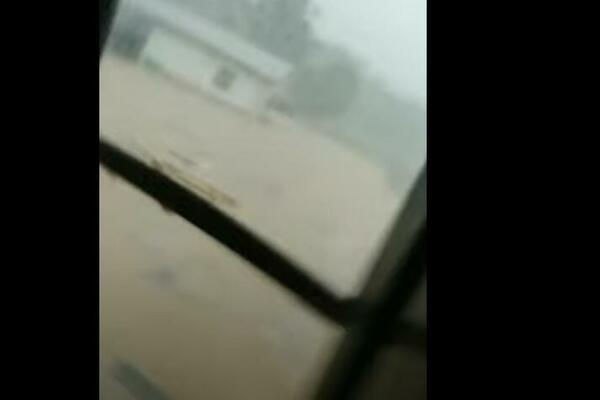 AMERIKANKA PRENOSILA UŽIVO POPLAVE! Poslednje što je snimila ostalo je zabeleženo kamerom! (VIDEO)