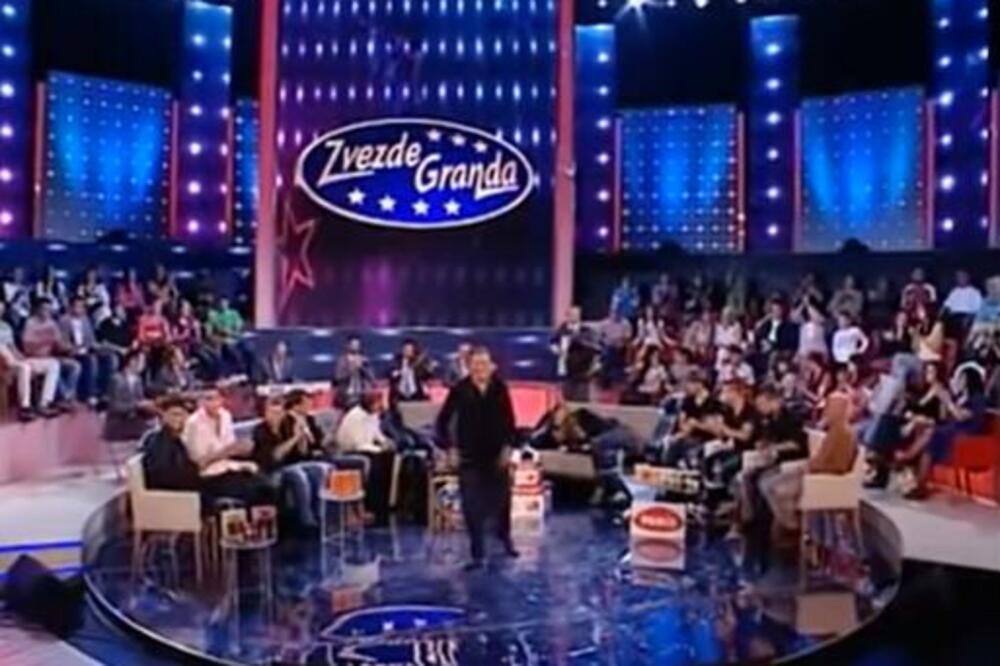 "KUPALI SMO SE U ŠTALI KOD KONJA"! Od teškog detinjstva do poznatog pevača sa TRI LUKSUZNE VILE!