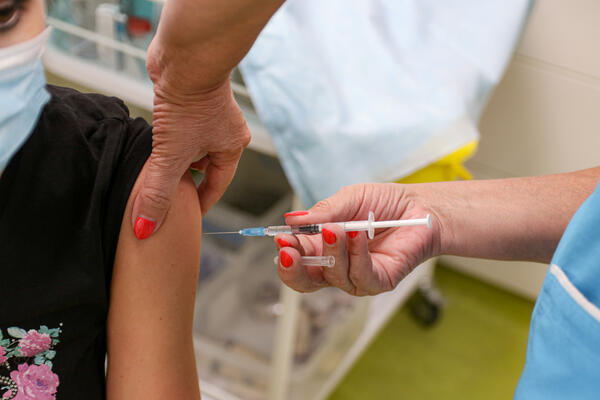 DOBRE VESTI IZ NOVOG PAZARA: Vakcinu protiv korone primilo 57.990 građana