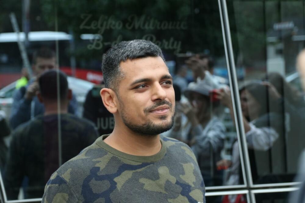 BORA ISPRED PINKA NEĆE DA PRIČA O JEDNOJ ZADRUGARKI, NE ŽELI DA JOJ DAJE NA ZNAČAJU! (VIDEO)