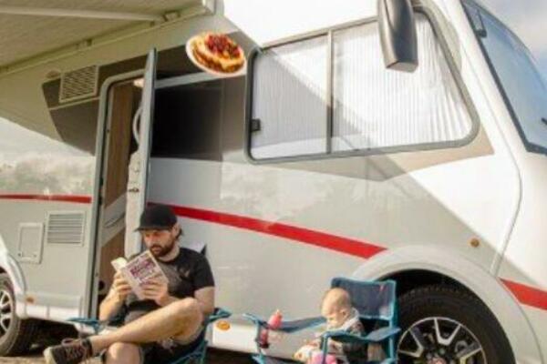 MAJKA ŠOKIRNA KAD JE VIDLEA SLIKU! Šta otac radi sa ćerkama: “Da li ste vi normalni?” (FOTO)