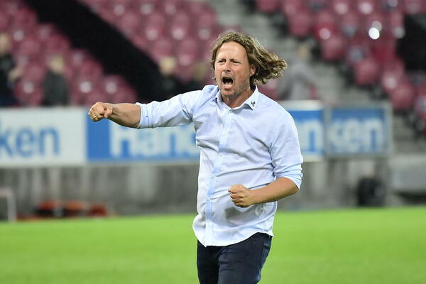 TRENER MITJILENDA OPTIMISTA, SAMO MU JEDNO SMETA: Grupa nije seksi! Protiv Zvezde će biti 50-50...