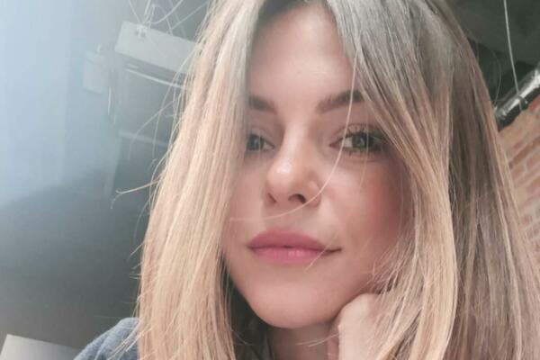 VODITELJKI IVANI 3 ČLANA PORODICE UMRLA OD KORONE: Objavila poslednje reči oca i otišla na vakcinu, TUGA!