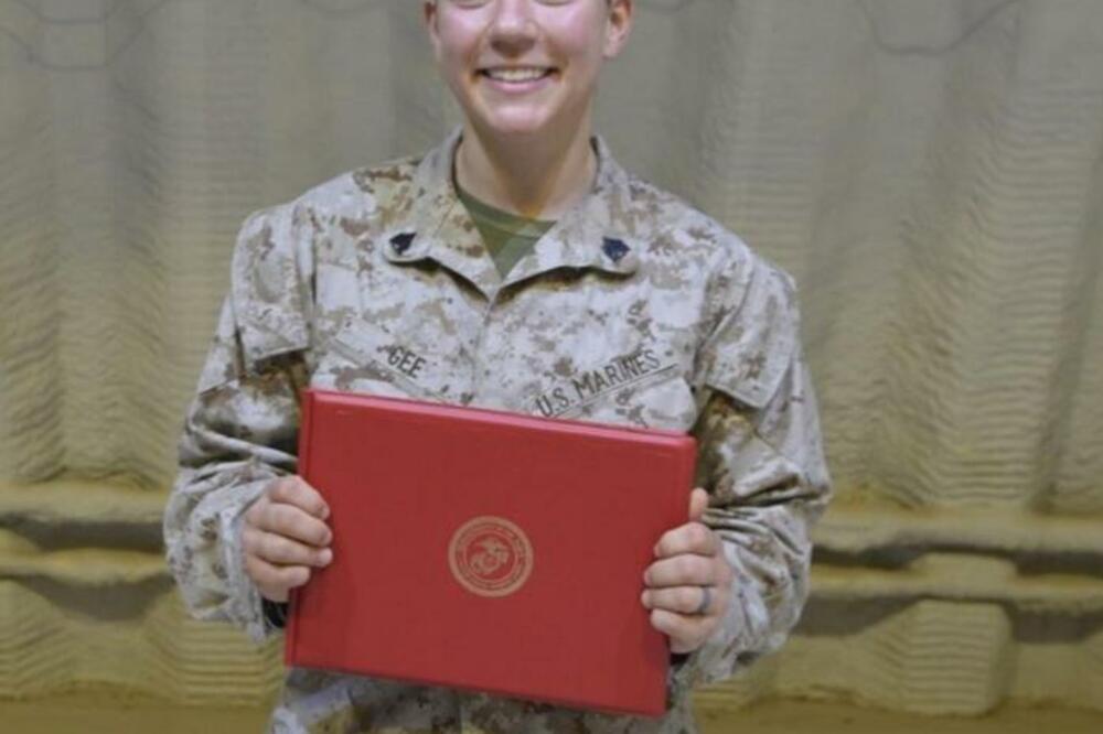 NIKOL (21) IZGUBILA JE ŽIVOT U KABULU: Njene poslednje fotografije dovešće vas do suza!