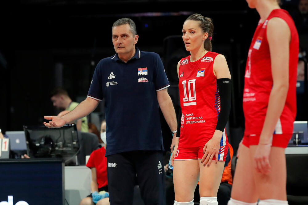 TERZIĆ UPRKOS UBEDLJIVOM TRIJUMFU PONOVO NEZADOVOLJAN: Ne interesuje ih kvalitet igre, hoće da što pre odu u hotel!