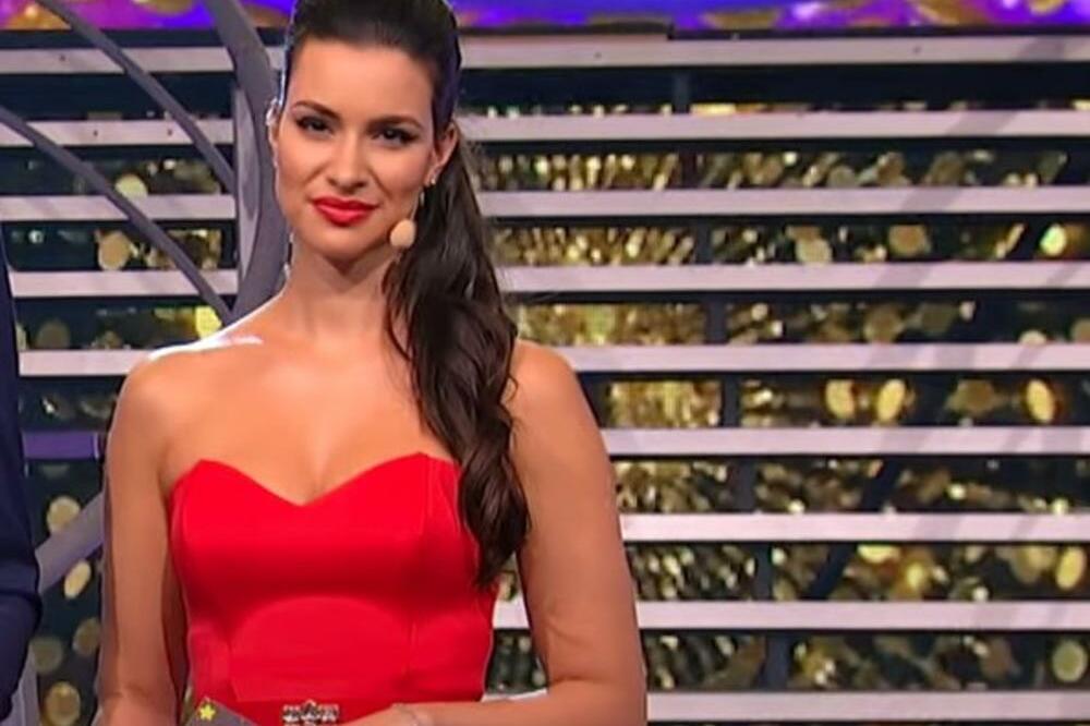 KOSJERINA SVE URADILA U TAJNOSTI?! U životu voditeljke nove promene!