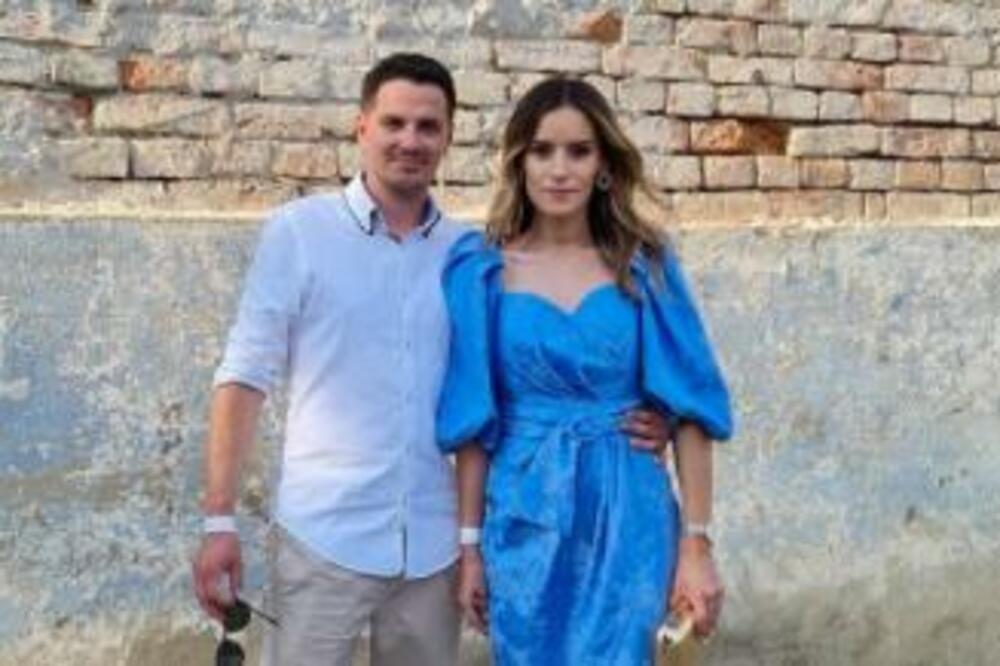 NOVINARKA OBJAVILA DO SADA NEVIĐENE FOTKE SA SUPRUGOM: Rade na konkurentskim televizijama, upoznali se na zadatku!