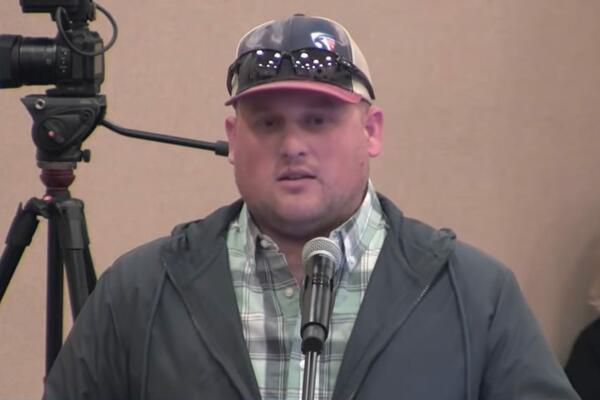 BORIO SE PROTIV NOŠENJA MASKI I EPIDEMIOLOŠKIH MERA: Antivakser (30) iz Teksasa preminuo od KORONE (FOTO/VIDEO)