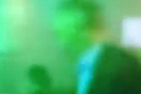 POZNATI POLITIČAR UHVAĆEN NEPRIJATNOJ SITUACIJI: Svedoci u neverici, MINISTAR u šoku (VIDEO)