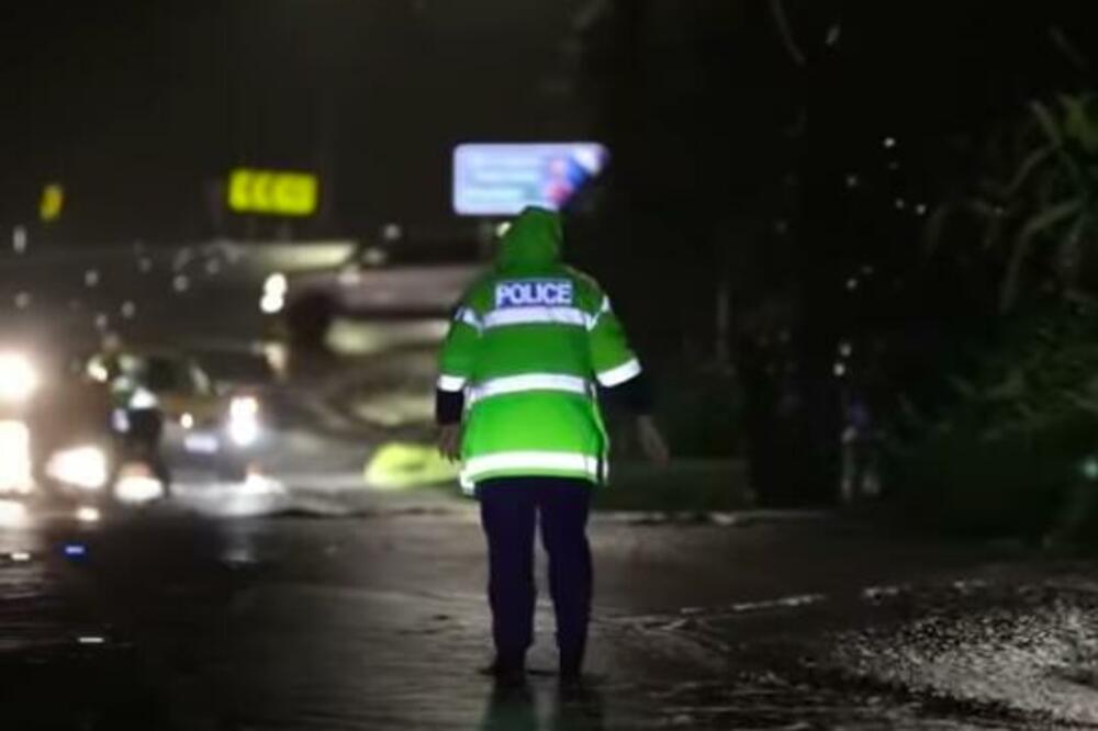 RASTE BROJ ŽRTAVA U STRAVIČNIM POPLAVAMA KOJE SU OPUSTOŠILE AMERIKU: Oglasio se Bajden!