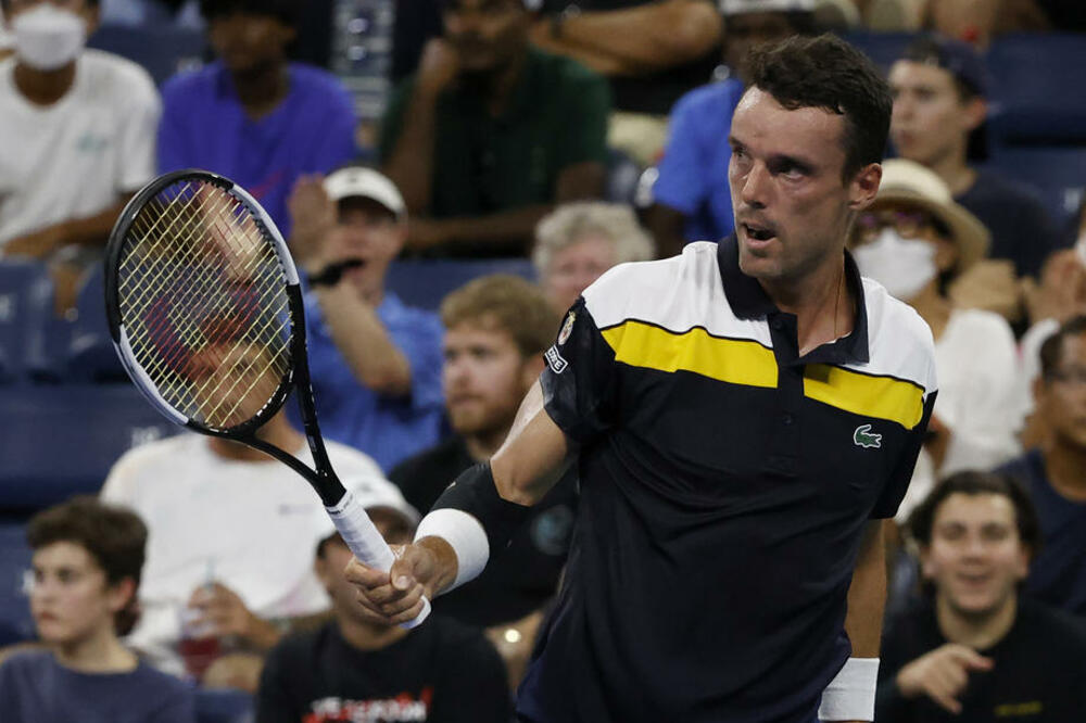 KIRJOS PORAŽEN NA STARTU: Bolji je bio Bautista Agut!