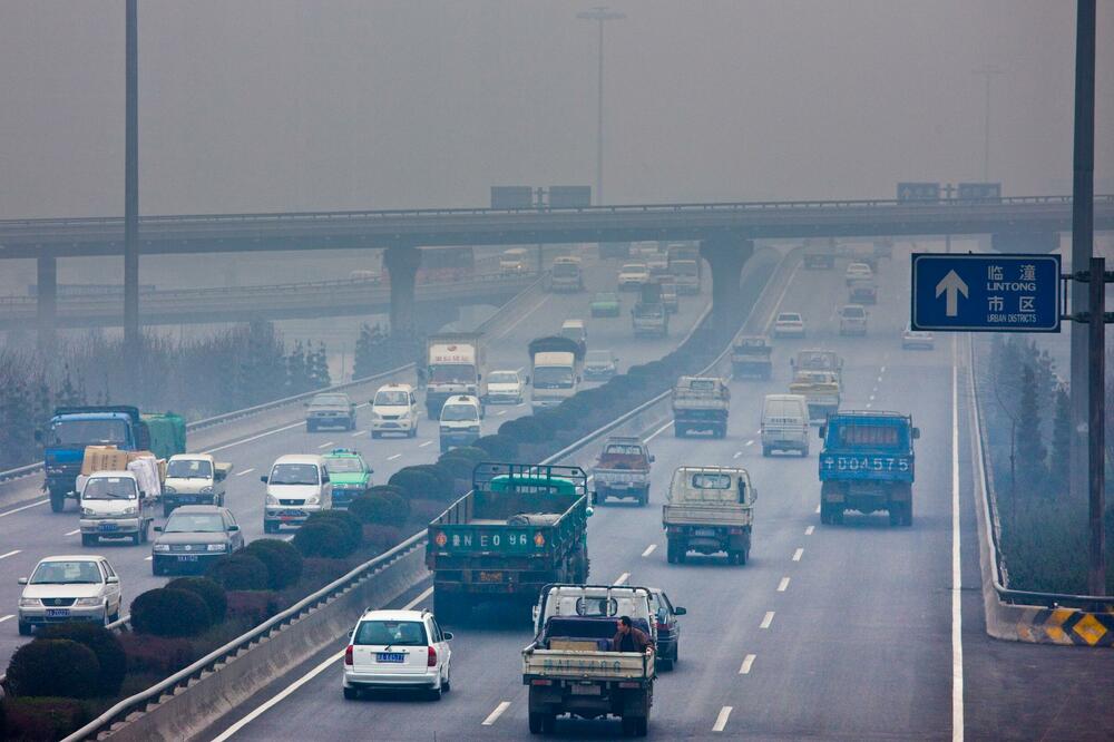 EVO ZBOG ČEGA KASNE SUBVENCIJE ZA ZAMENU STARIH DIZELAŠA? Vlada obezbedila pare, ali jedna stvar koči DVA MESECA
