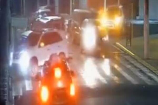 PLJAČKA PO HOLIVUDSKOM SCENARIJU: Opljačkali banke, pa taoce koristili kao živi štit, ima poginulih (VIDEO)