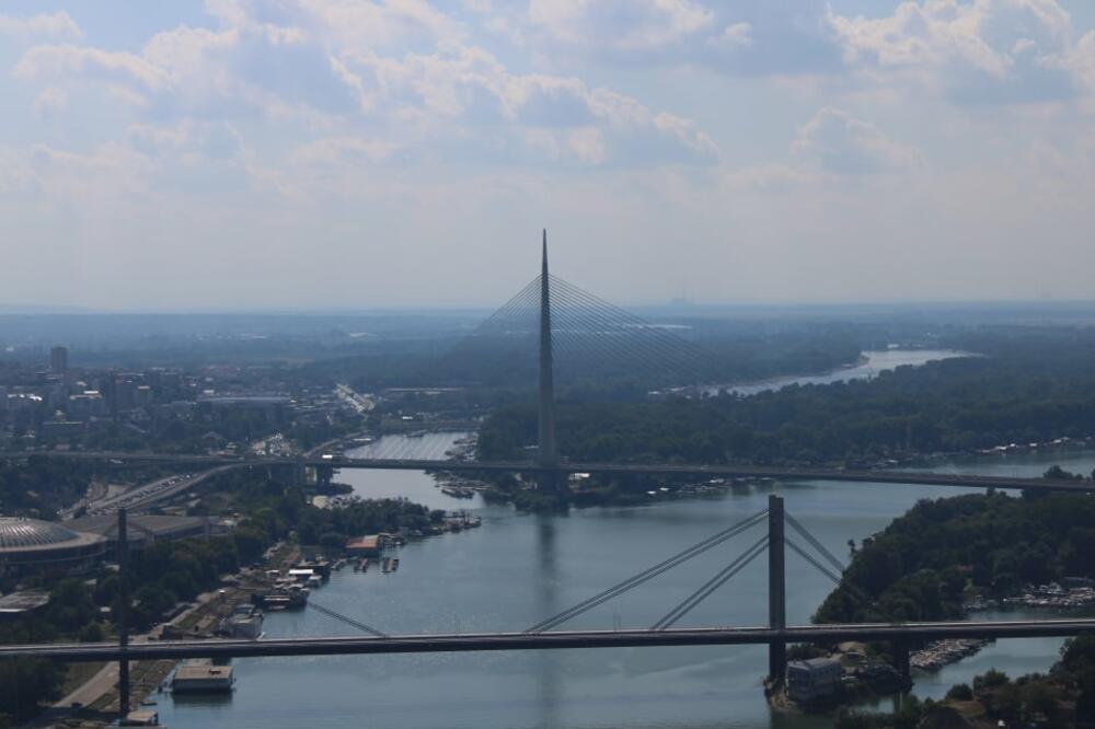 SRPSKI GLUMAC SKOČIO SA MOSTA NA ADI!