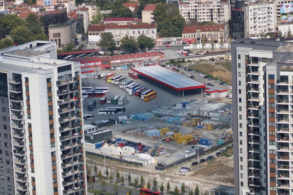 NAJSKUPLJI KVADRAT PRODAT ZA PREKO 11 HILJADA EVRA! RGZ objavio novi izveštaj, od ovih cifara će vam se ZAVRTETI