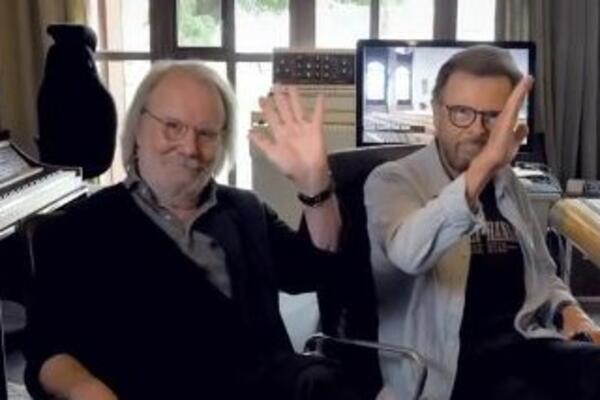 SVET JE ČEKAO OVAJ SNIMAK SKORO 40 GODINA: NAJPOPULARNIJA GRUPA SVIH VREMENA ponovo SVIRA! (VIDEO)