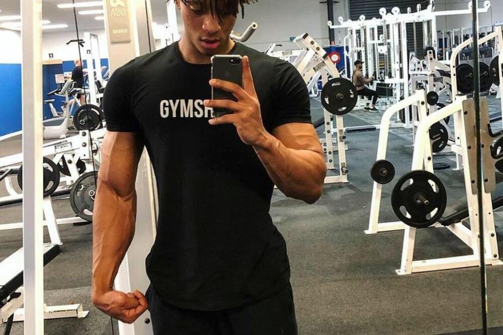 "OVO NIKOM NE SME DA SE DEŠAVA": Trpeo vršnjačko nasilje zbog FIZIČKOG IZGLEDA, a onda je okrenuo list! (FOTO)