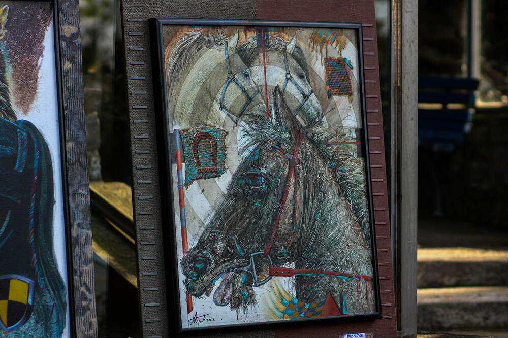 PRVOG RADNOG DANA NA POSLU NAPRAVIO JE OGROMNU ŠTETU: Čuvar galerije uzeo HEMIJSKU pa NA 1 NAČIN UPROPASTIO SLIKU