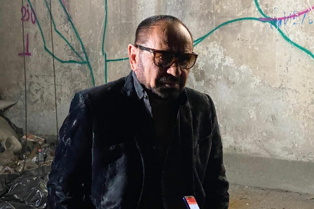 NAŠ PEVAČ SE PRISETIO DEVEDESETIH: Otkrio da ŽESTOKI MOMCI nisu žalili PARA NA MUZIKU, pa OPLEO PO KOLEGAMA