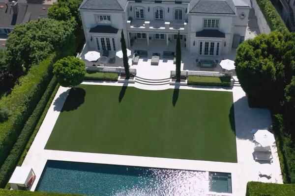 KRALJ P*RNOGRAFIJE KONAČNO PRODAO LUKSUZNU VILU: Kupci će vas IZNENADITI (VIDEO)